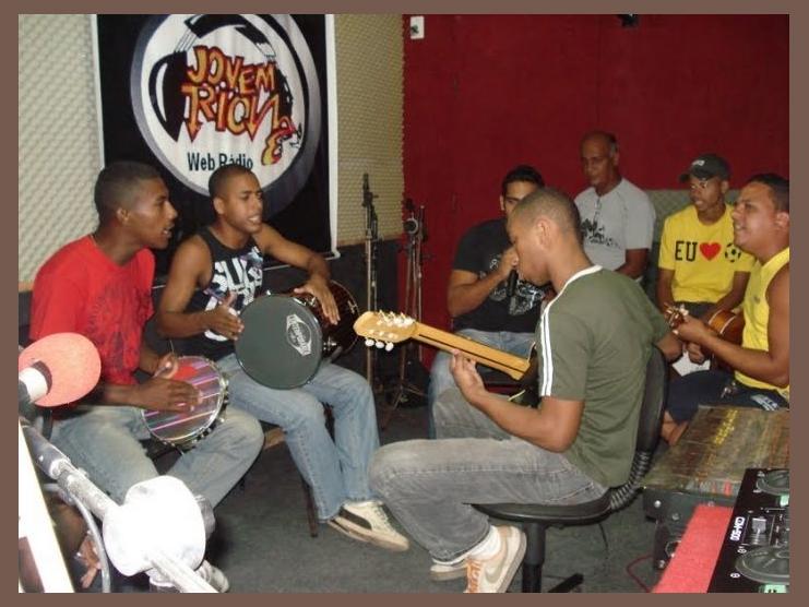 Grupo Puro Estilo